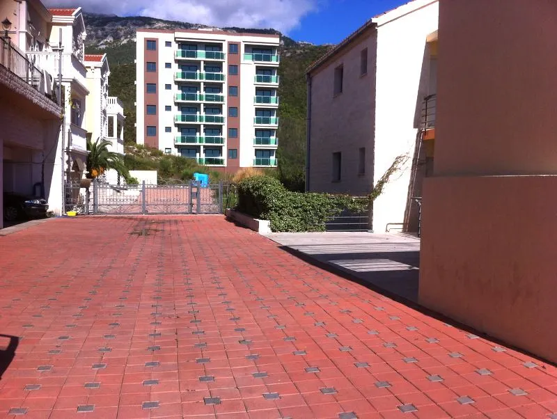Prodaja, stan, 57m², Bečići, Budva