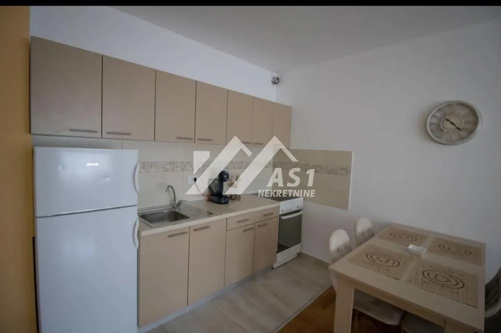 Izdavanje, dvosoban stan, 44m², Grbavica, Novi Sad Sve Podlokacije
