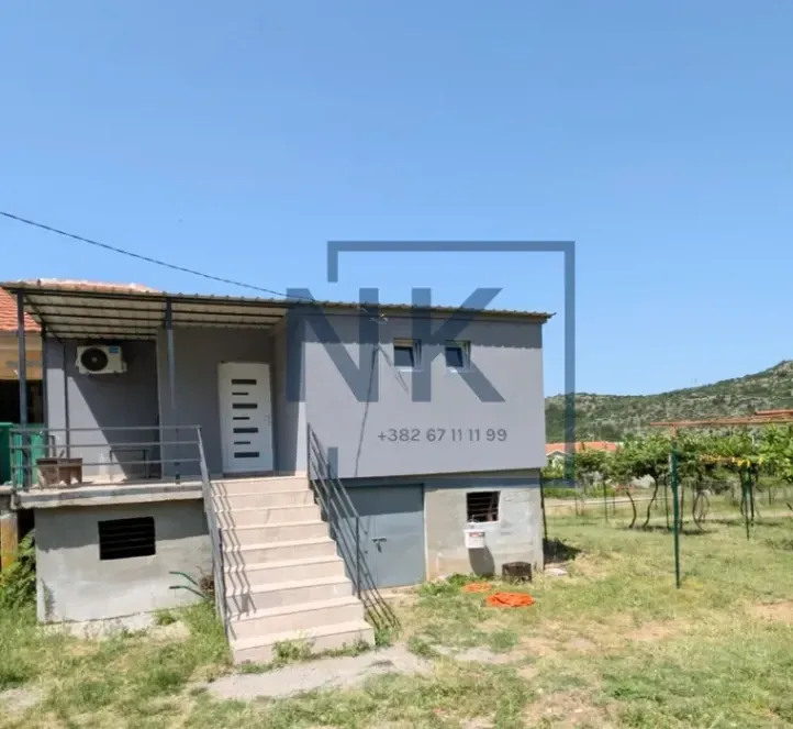 Izdavanje, kuća, 70m², Zlatica, Podgorica