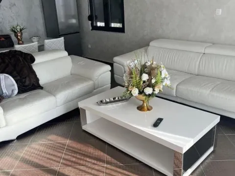 Sale, one bedroom apartment, 63m², Sveti Stefan, Budva - image 3