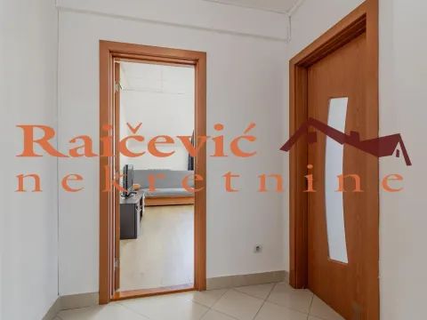Sale, one bedroom apartment, 33m², Autokomanda, Voždovac Sve Podlokacije - image 8
