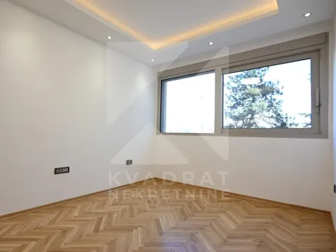 Rent, office space, 106m², Baston, Podgorica - image 17