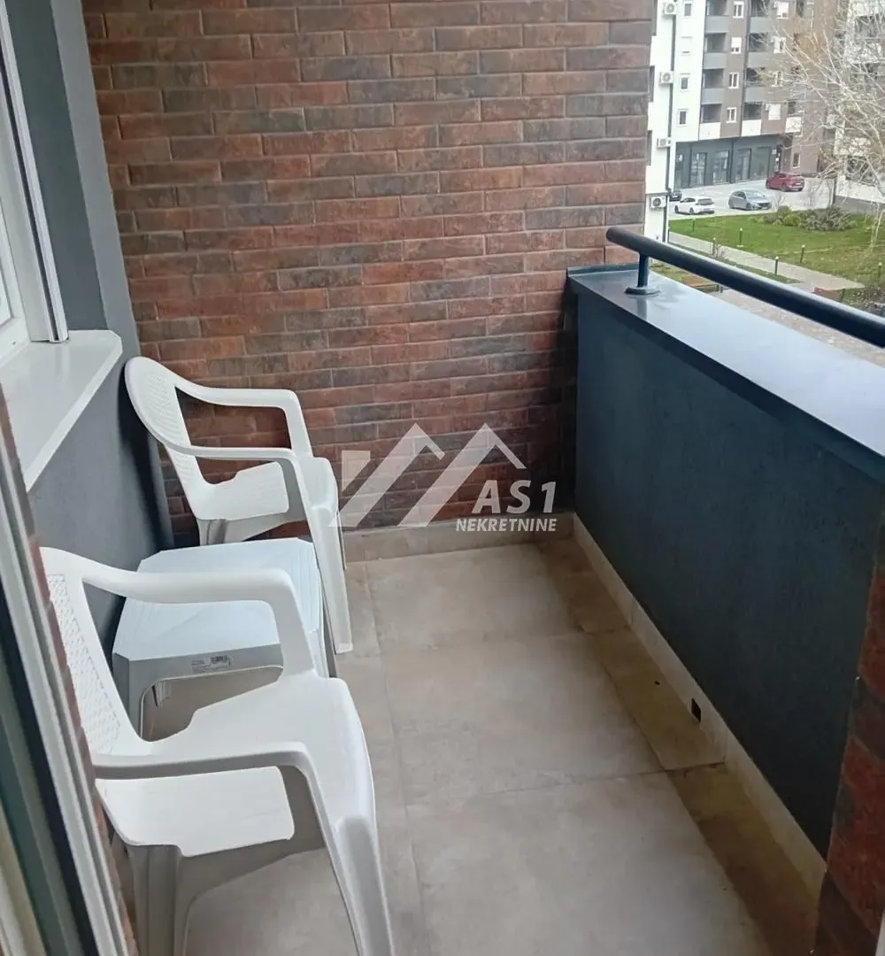 Izdavanje, jednosoban stan, 40m², Avijatičarsko naselje, Novi Sad Sve Podlokacije