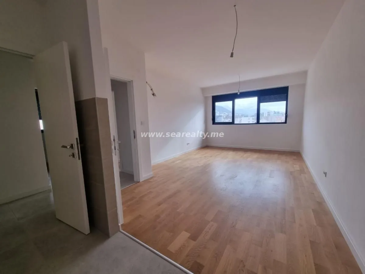 Prodaja, dvosoban stan, 67m², Tivat, Crna Gora