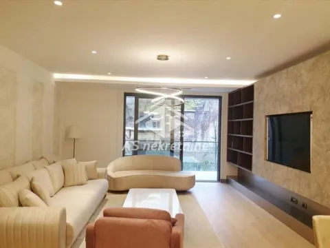 Izdavanje, dvosoban stan, 104m², Cvetni Trg, Vračar Sve Podlokacije