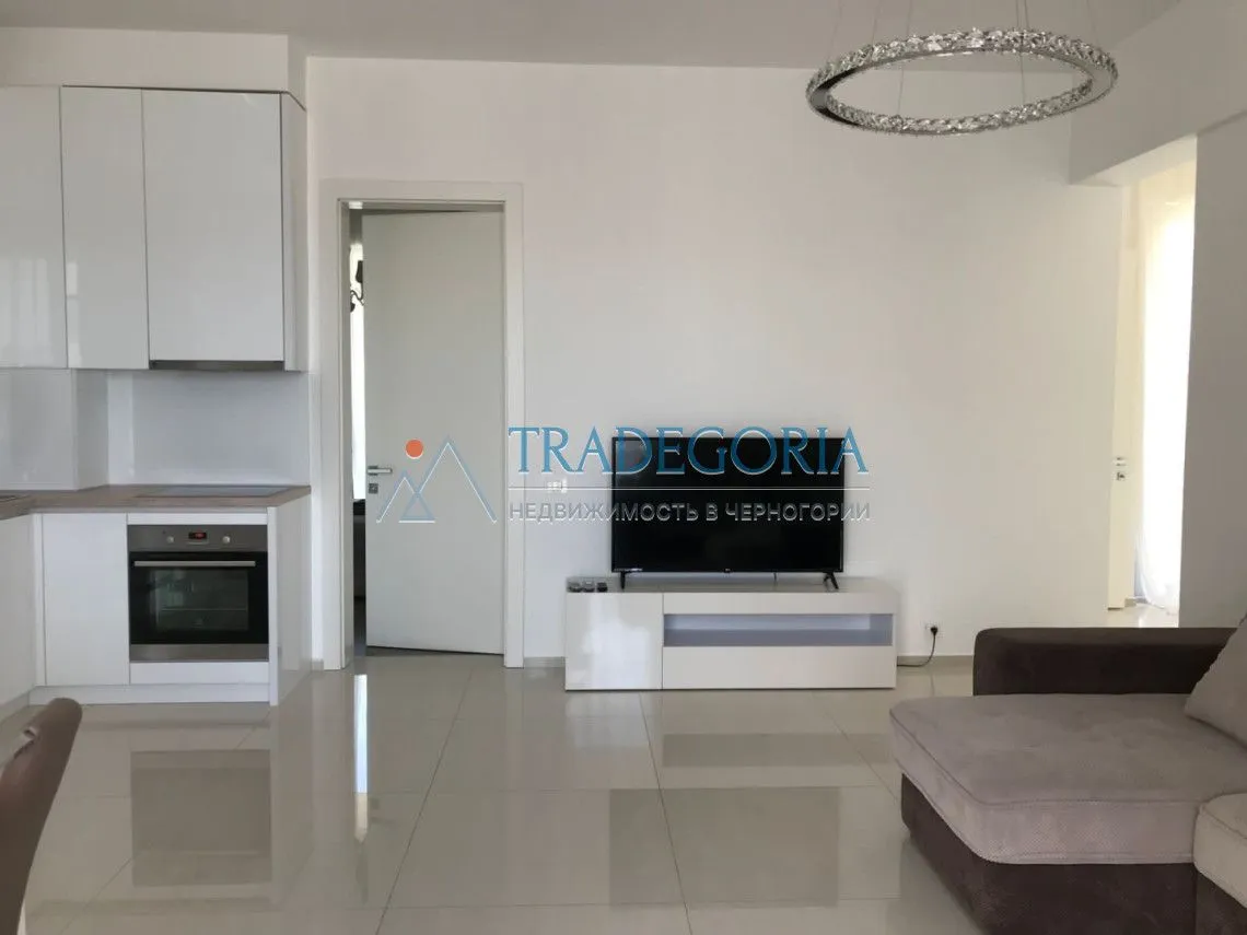 Prodaja, dvosoban stan, 65m², Bečići, Budva