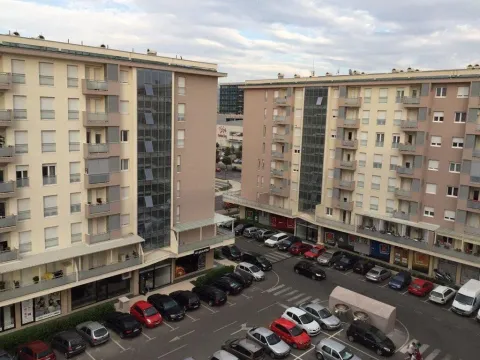 Rent, two bedroom apartment, 70m², City Kvart, Podgorica - image 14