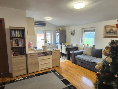 Prodaja, dvosoban stan, 42m², Višnjica, Palilula Sve Podlokacije - image 1