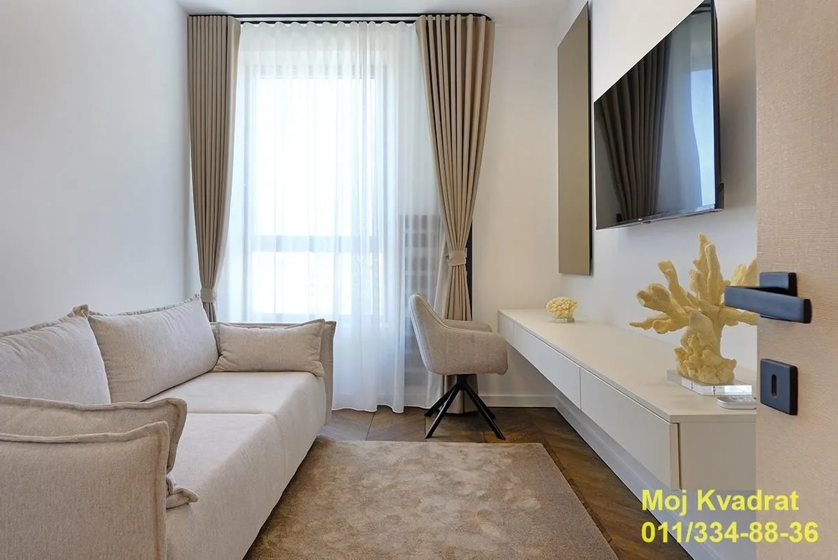 Prodaja, trosoban stan, 82m², Savski Venac, Beograd