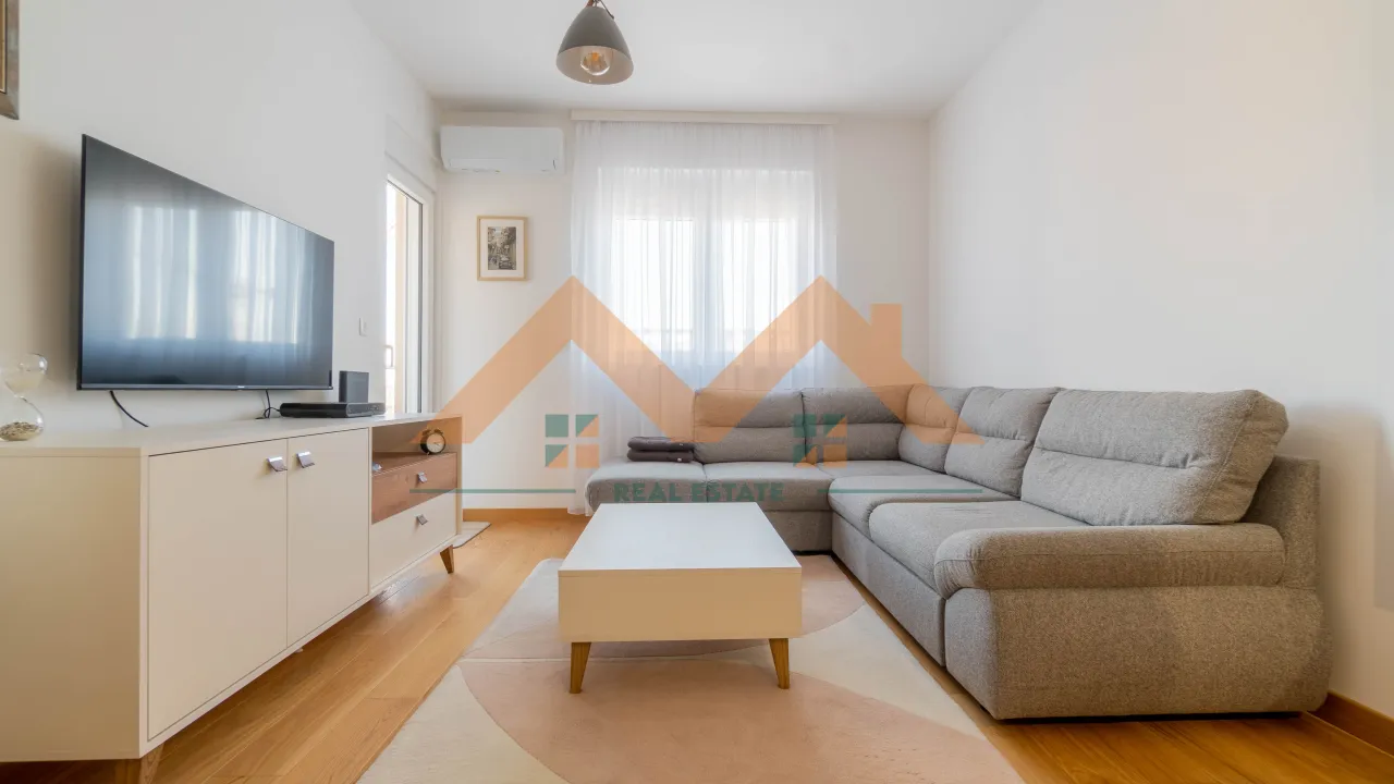 Izdavanje, jednosoban stan, 48m², City Kvart, Podgorica