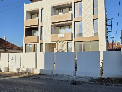 Prodaja, dvosoban stan, 71m², Stari Aerodrom, Podgorica - image 10