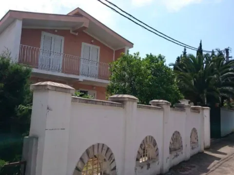 Sale, house, 200m², Utjeha, Bar - image 1