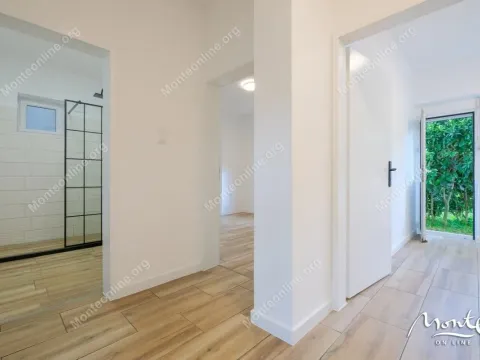 Sale, house, 118m², Tivat, Crna Gora - image 21