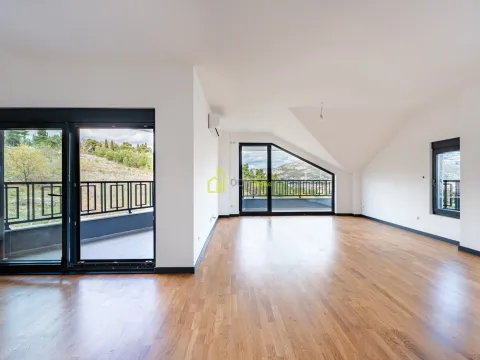 Prodaja, trosoban stan, 102m², Gorica C, Podgorica - image 2