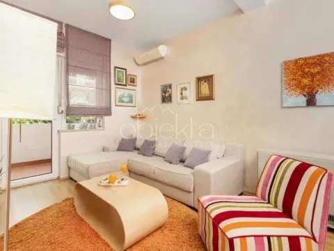 Rent, apartment, 47m², Kotor, Crna Gora - image 3