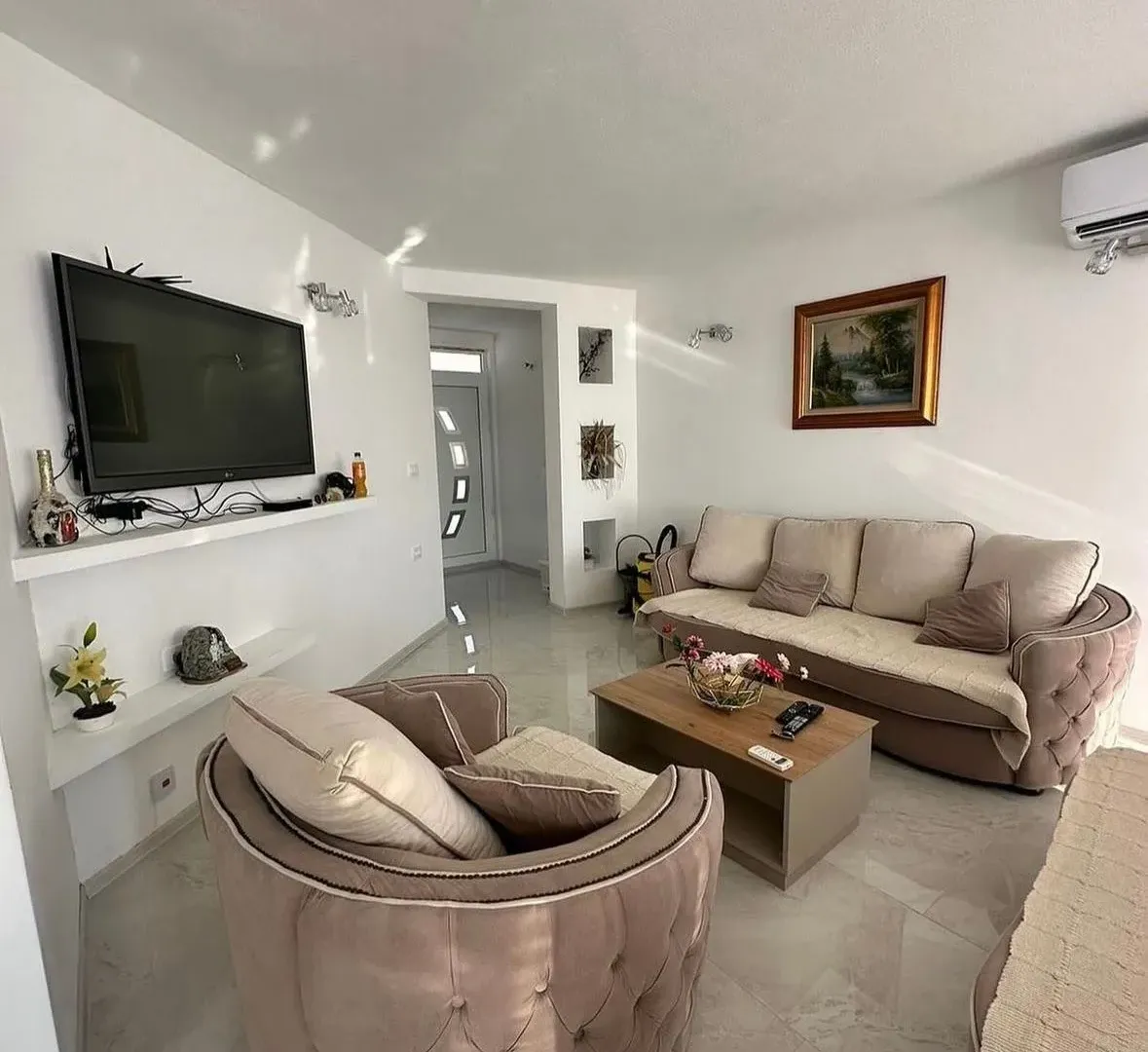 Rent, three bedroom apartment, 100m², Kavač, Kotor