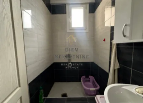 Izdavanje, trosoban stan, 140m², Vranići, Podgorica - image 3