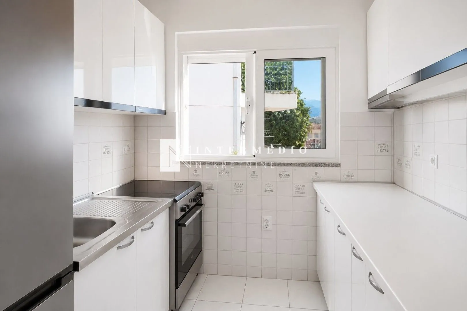 Prodaja, dvosoban stan, 70m², Gomila, Herceg Novi