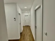 Izdavanje, trosoban stan, 75m², Bulevar, Niš - image 5