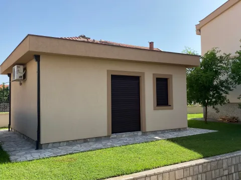 Stan in Stari Aerodrom