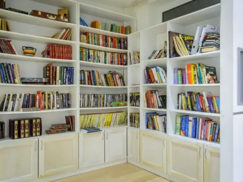 Izdavanje, dvosoban stan, 95m², Blok 5, Podgorica - image 4