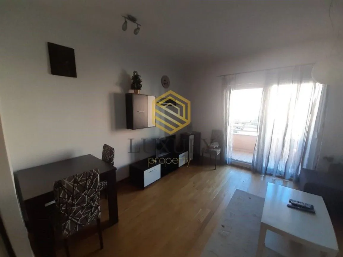Izdavanje, garsonjera, 38m², City Kvart, Podgorica
