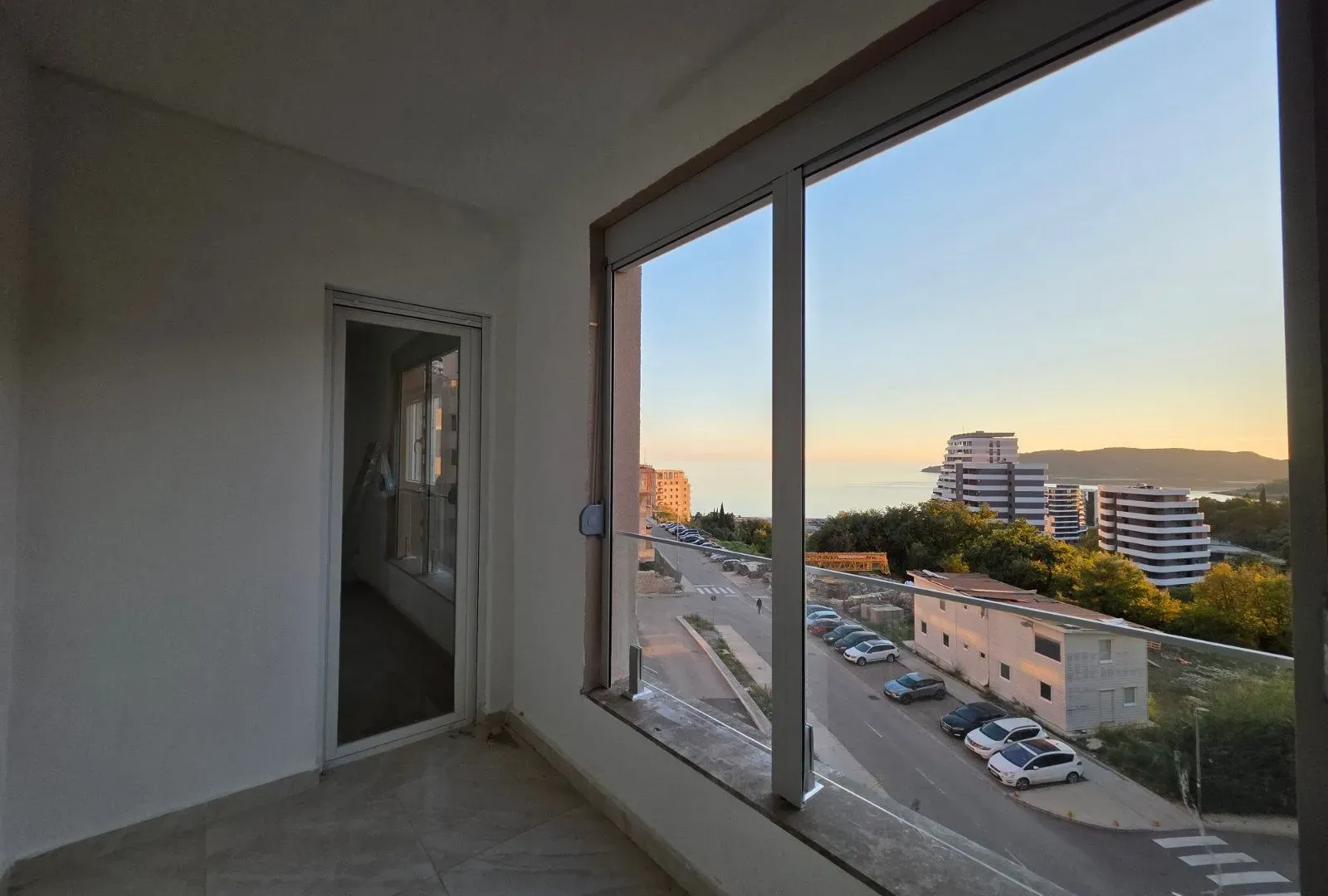 Sale, two bedroom apartment, 58m², Bečići, Budva