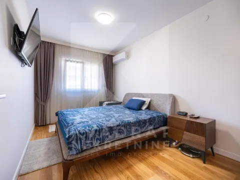 Sale, two bedroom apartment, 68m², Central Point, Podgorica - image 10