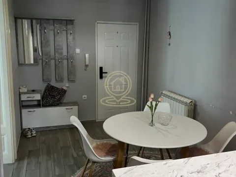 Rent, two bedroom apartment, 51m², Vračar Sve Podlokacije, Beograd - image 4