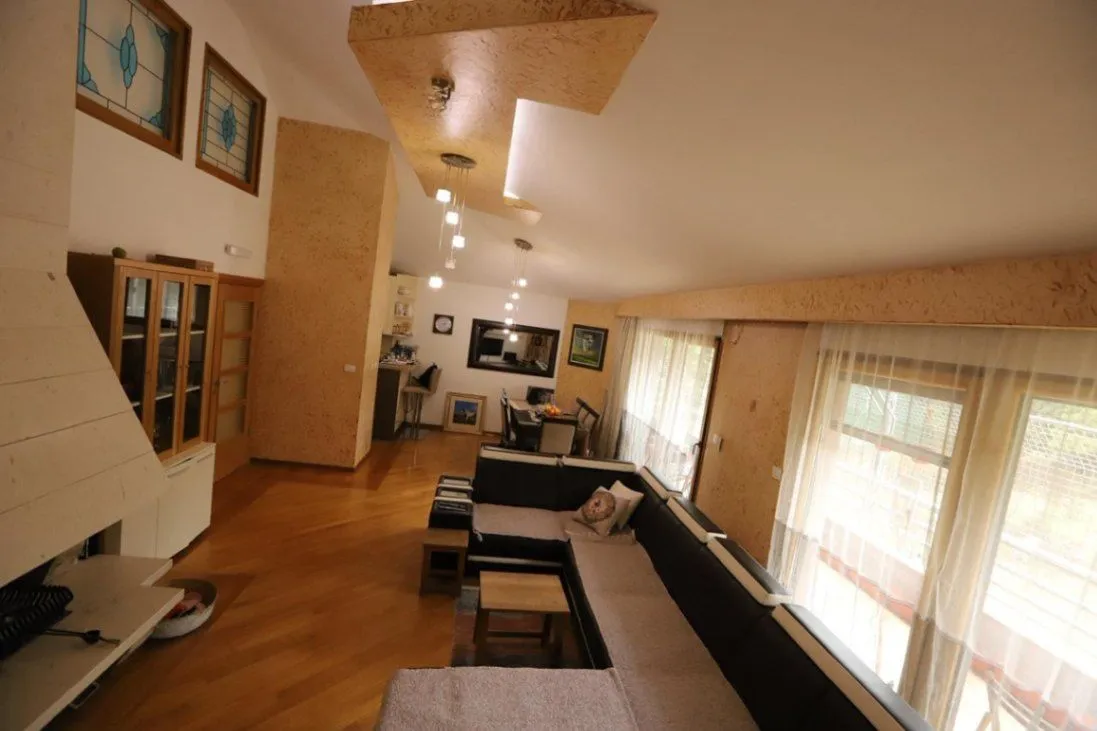 Prodaja, trosoban stan, 136m², Centar, Podgorica