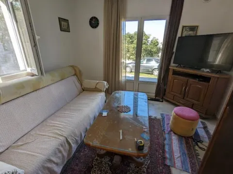 Izdavanje, kuća, 60m², Bar, Crna Gora