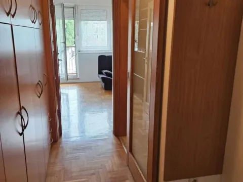 Rent, one bedroom apartment, 32m², Rotkvarija, Novi Sad Sve Podlokacije - image 9