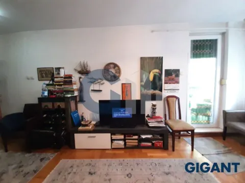 Prodaja, trosoban stan, 65m², Lion, Zvezdara Sve Podlokacije - image 2