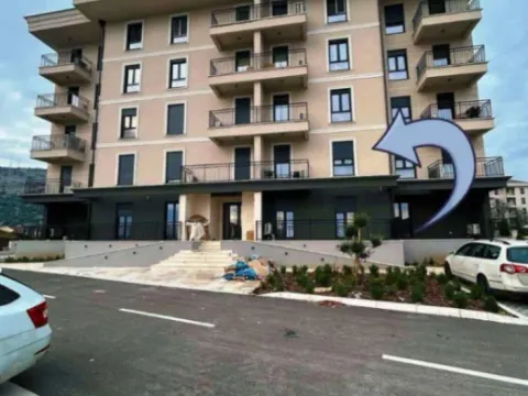 Izdavanje, jednosoban stan, 37m², Tološi, Podgorica - image 11