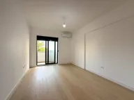 Sale, two bedroom apartment, 84m², Bečići, Budva - image 2