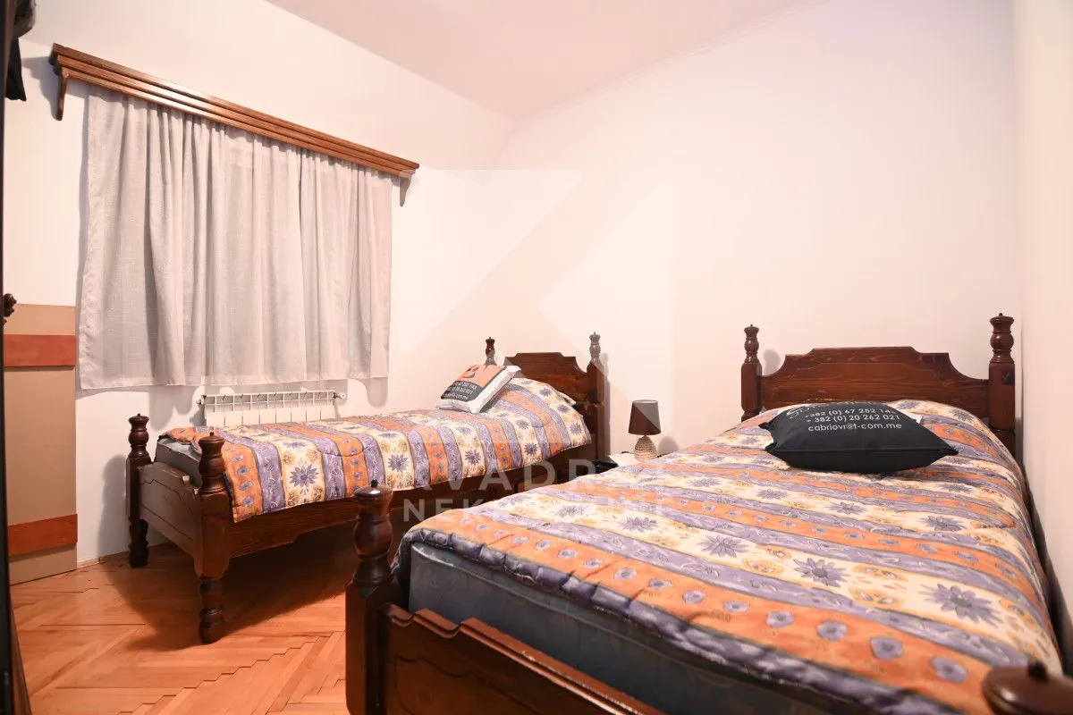 Prodaja, kuća, 240m², Zabjelo, Podgorica