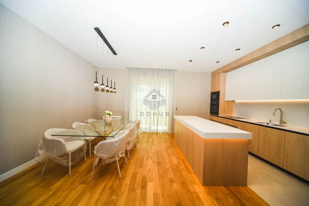 Rent, house, 130m², Masline, Podgorica