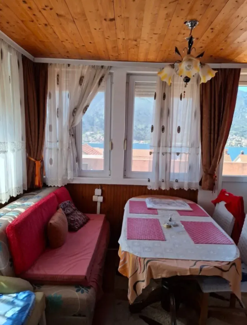 Sale, house, 200m², Dobrota, Kotor