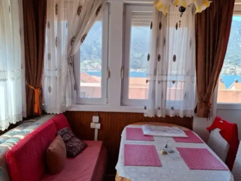 Sale, house, 200m², Dobrota, Kotor - image 3