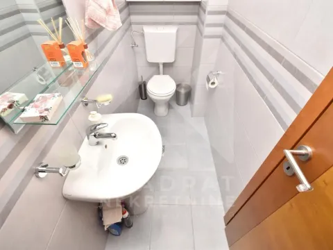 Prodaja, trosoban stan, 87m², Tuški Put, Podgorica - image 16