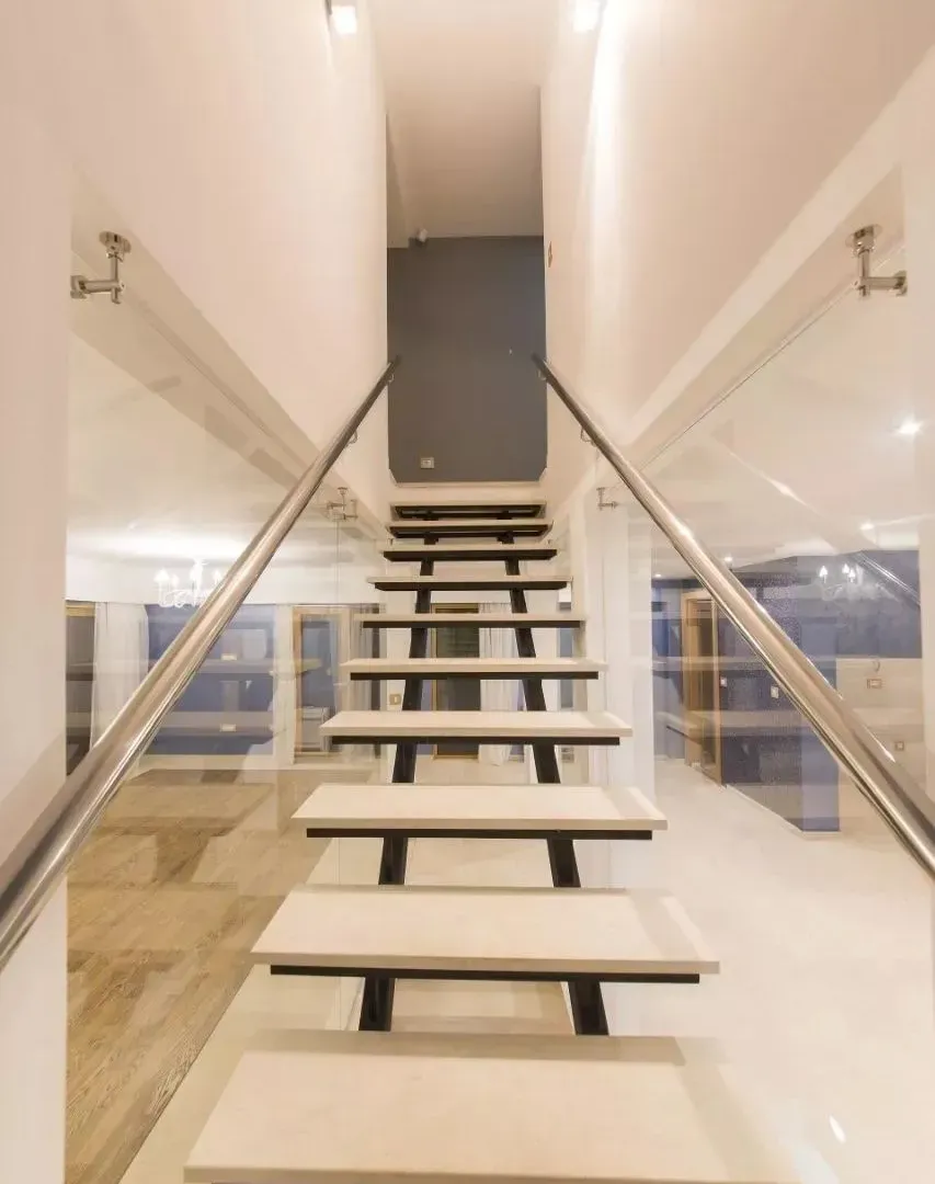 Prodaja, kuća, 390m², Krašići, Tivat