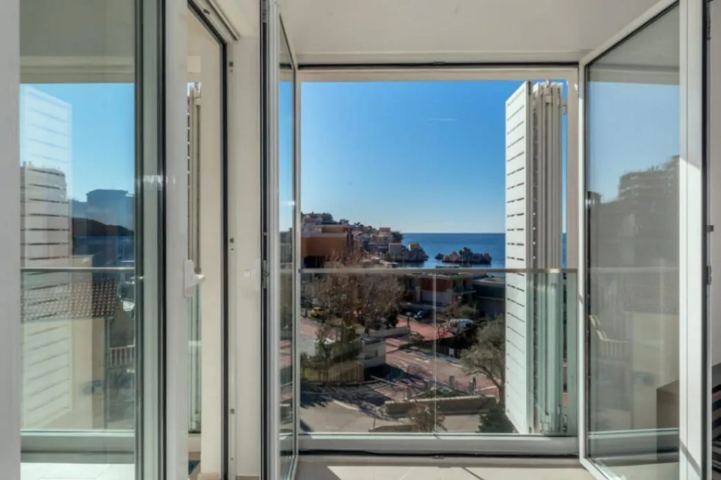 Rent, apartment, 54m², Pržno, Budva