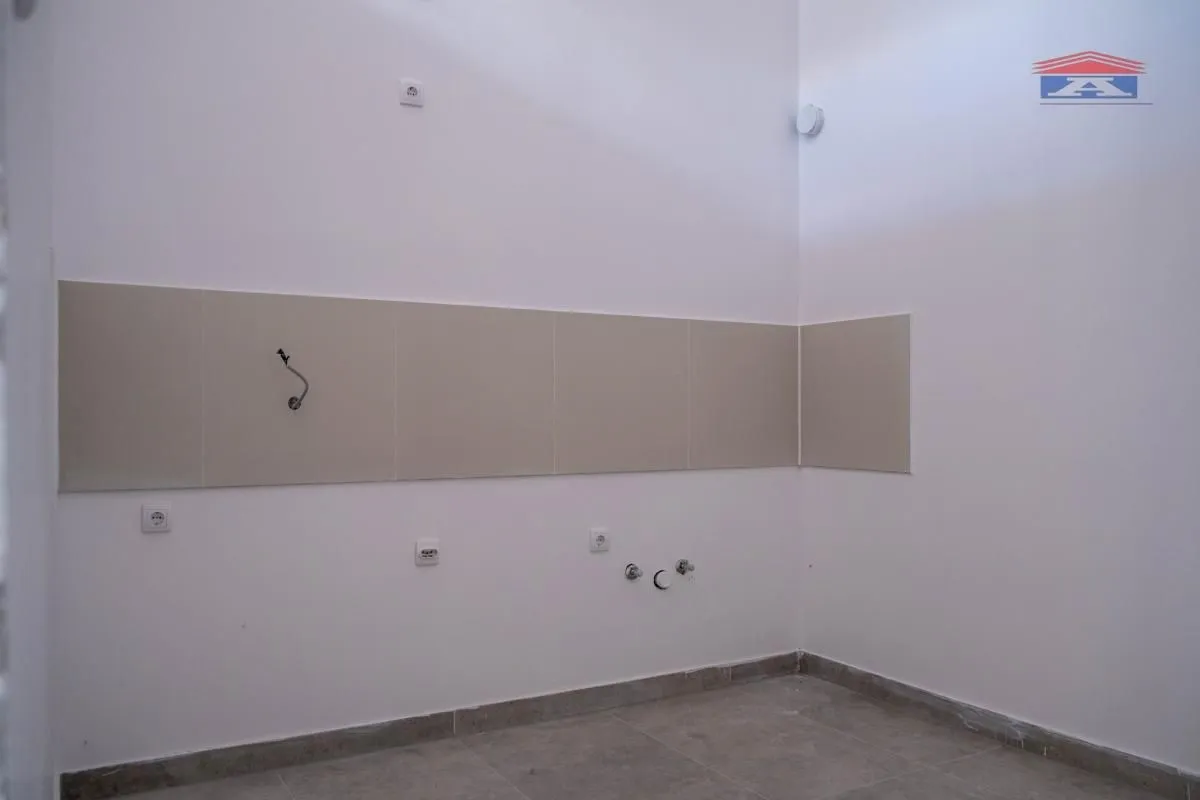 Rent, office space, 123m², Veternik, Novi Sad Sve Podlokacije