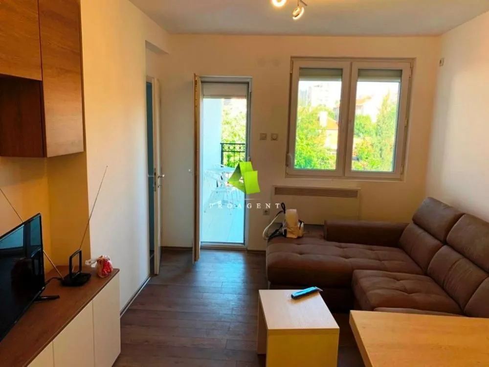 Rent, one bedroom apartment, 33m², Palilula, Niš