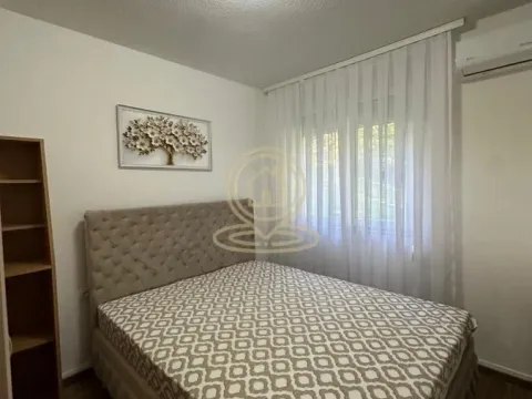 Rent, three bedroom apartment, 55m², Brace Jerković, Voždovac Sve Podlokacije - image 12