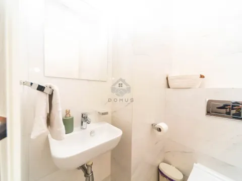 Izdavanje, dvosoban stan, 70m², Central Point, Podgorica - image 10