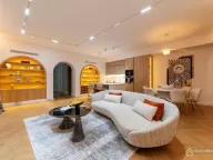 Prodaja, trosoban stan, 201m², Centar, Tivat - image 2