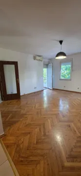 Prodaja, trosoban stan, 87m², Blok 9, Podgorica - image 2