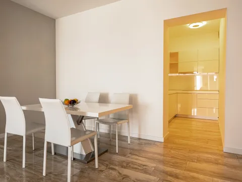 Rent, one bedroom apartment, 77m², Tre Canne, Budva - image 5