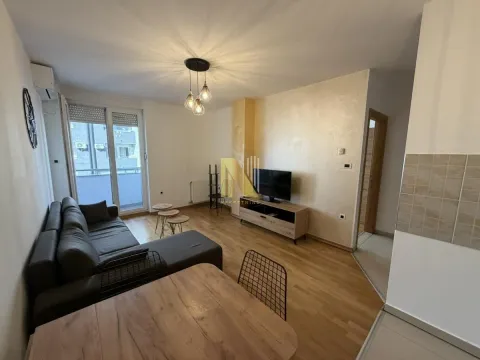 Izdavanje, jednosoban stan, 38m², Sajmište, Novi Sad - image 2